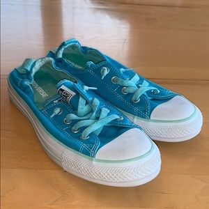 converse slide on shoes.